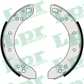 Комлект тормозных накладок LPR 01090