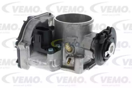 Патрубок VEMO V10-81-0020