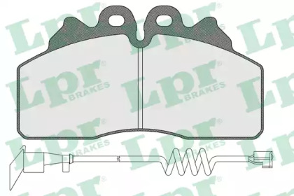 Комплект тормозных колодок LPR 05P1586A