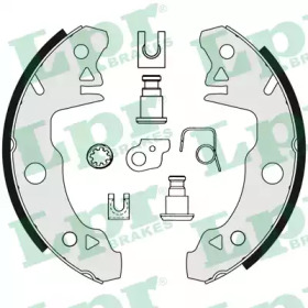 Комлект тормозных накладок LPR 06000