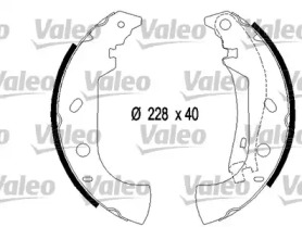 Комлект тормозных накладок VALEO 554739