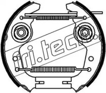 Комлект тормозных накладок fri.tech. 16002