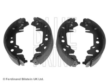 Комлект тормозных накладок BLUE PRINT ADG04119